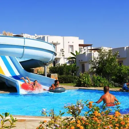 Holiday Gardens Villa