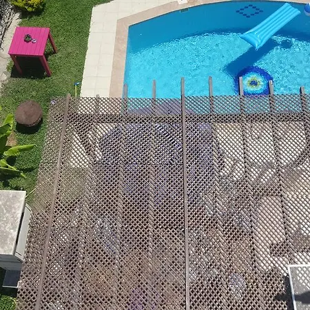 Holiday Gardens Villa